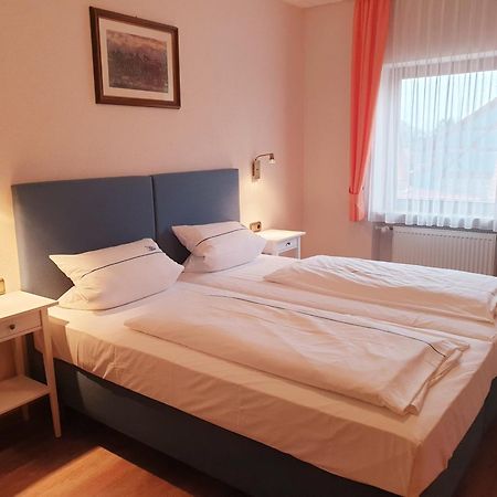 Hotel Gasthof Zum Schwan Steinsfeld Zewnętrze zdjęcie