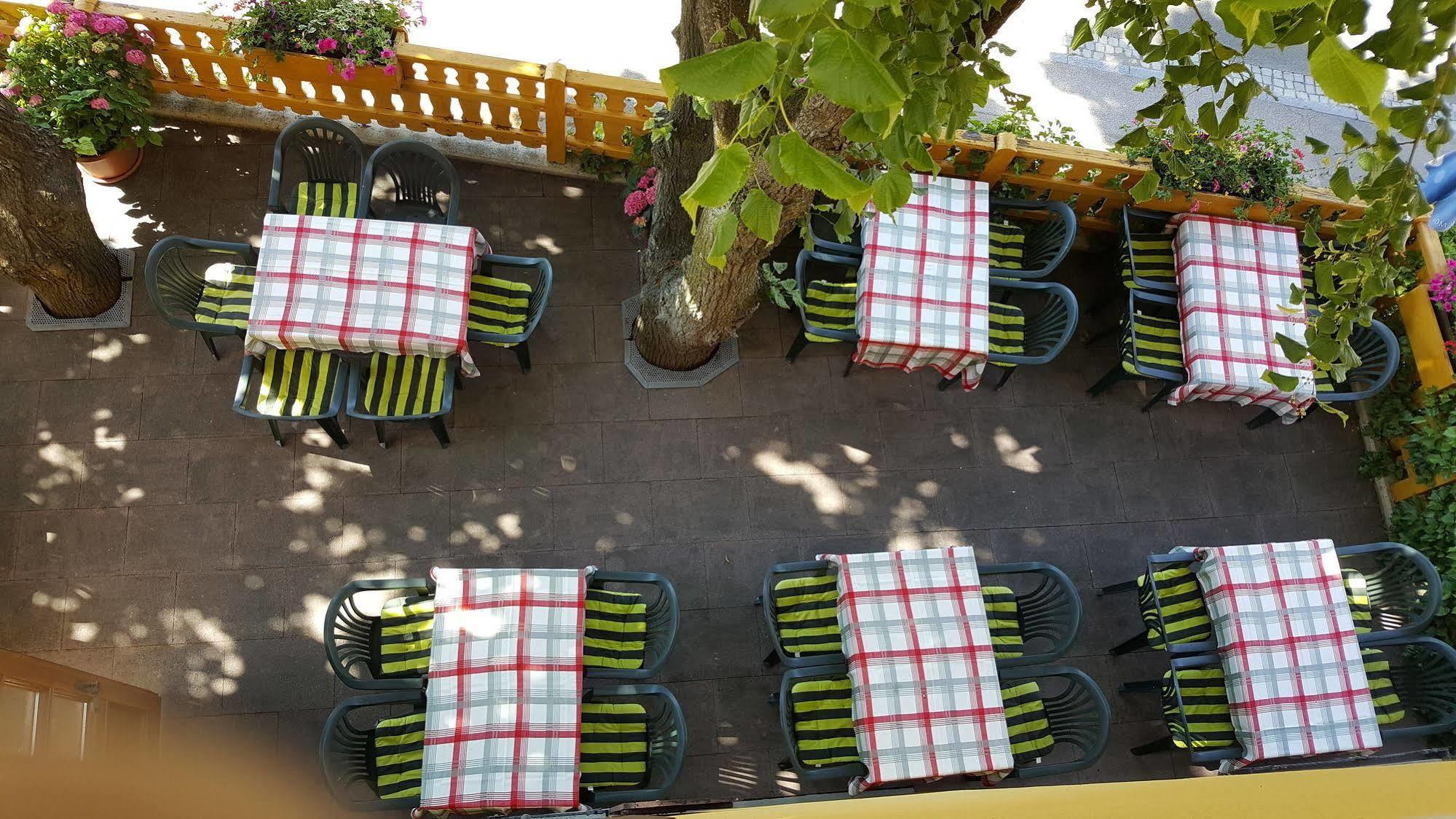 Hotel Gasthof Zum Schwan Steinsfeld Zewnętrze zdjęcie
