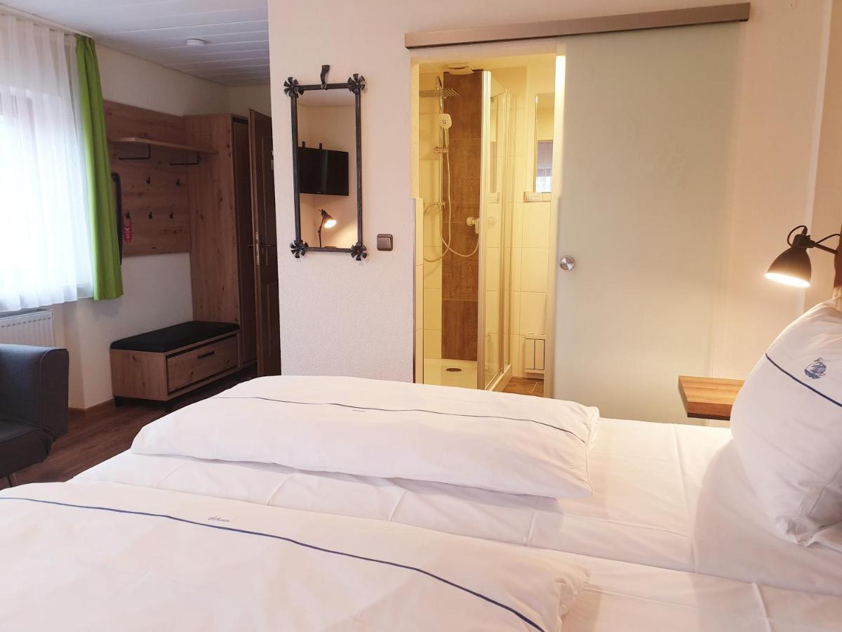 Hotel Gasthof Zum Schwan Steinsfeld Zewnętrze zdjęcie